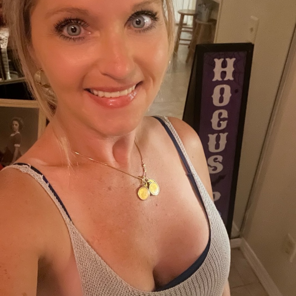 Meet your Posher, Kimberly